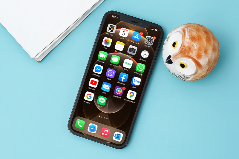 iPhone 12 Pro iPhone 12 Pro