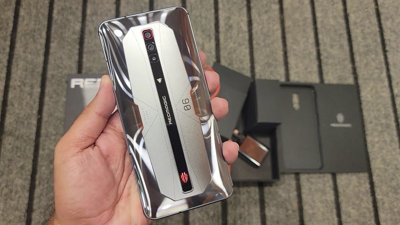 Nubia Red Magic 7 series được ấn định ngày ra mắt, dự kiến dùng chip Snapdragon 8 Gen 1 và hỗ trợ sạc nhanh tới 165W Nubia Red Magic 7 series được ấn định ngày ra mắt, dự kiến dùng chip Snapdragon 8 Gen 1 và hỗ trợ sạc nhanh tới 165W