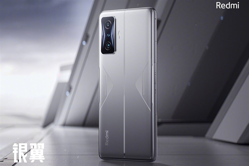 Redmi hợp tác với đội xe Mercedes-AMG F1 Redmi hợp tác với đội xe Mercedes-AMG F1