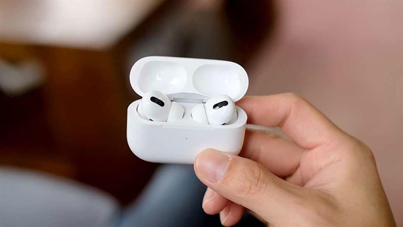 Giá AirPods Pro hiện tại đang quá tốt, nhanh tay sắm ngay một 'em' nào Giá AirPods Pro hiện tại đang quá tốt, nhanh tay sắm ngay một 'em' nào