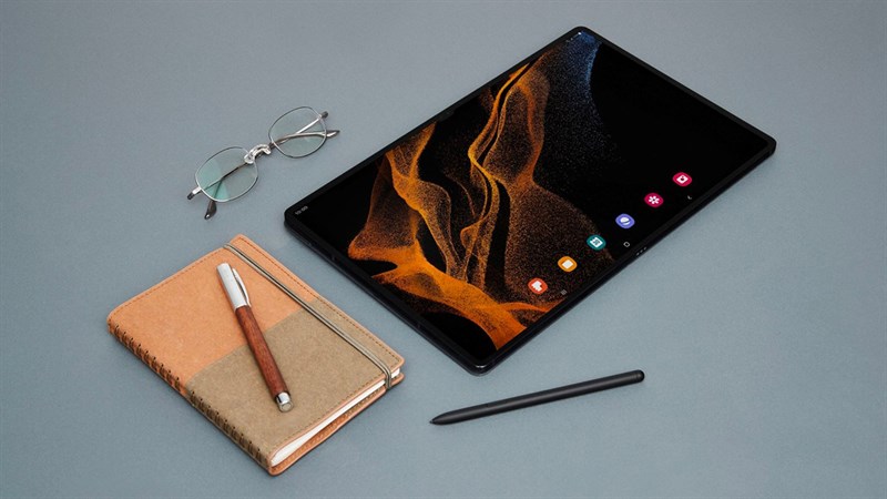 Galaxy Tab S8 và Tab S8+ ra mắt: Chạy chip Snapdragon, viên pin khủng