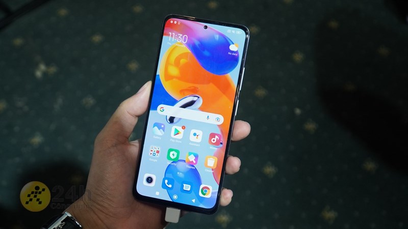 Trên tay Redmi Note 11 Pro