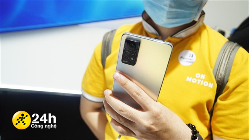Thiết kế của Redmi Note 11 Pro có nhiều điểm cải tiến hơn so với thế hệ tiền nhiệm Thiết kế của Redmi Note 11 Pro có nhiều điểm cải tiến hơn so với thế hệ tiền nhiệm