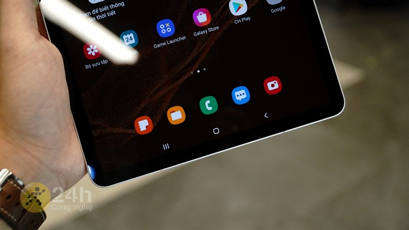 Galaxy Tab S8 có thiết kế vuông vức và sang trọng Galaxy Tab S8 có thiết kế vuông vức và sang trọng