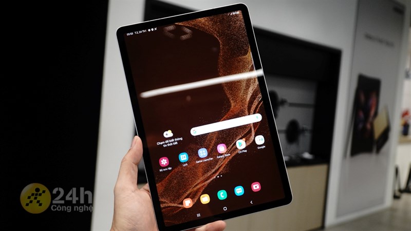 Hình ảnh hiển thị một cách tươi sáng, sắc nét trên Galaxy Tab S8 Hình ảnh hiển thị một cách tươi sáng, sắc nét trên Galaxy Tab S8