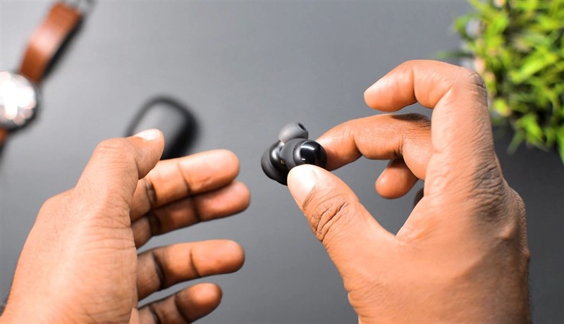 Trên tay Xiaomi Redmi Buds 3 Lite: Thiết kế nhỏ gọn, pin khá, giá rẻ Trên tay Xiaomi Redmi Buds 3 Lite: Thiết kế nhỏ gọn, pin khá, giá rẻ