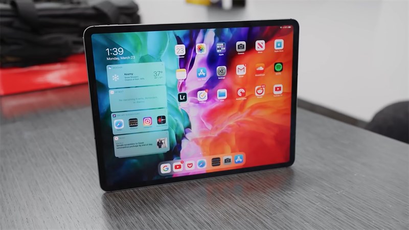 iPad Air 5 có màn hình lớn 10.9 inch và dùng tấm nền OLED