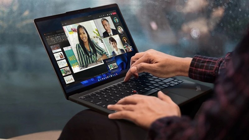 Lenovo ra mắt ThinkPad X13s chạy chip Snapdragon