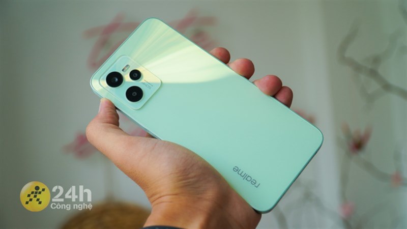 Realme C35