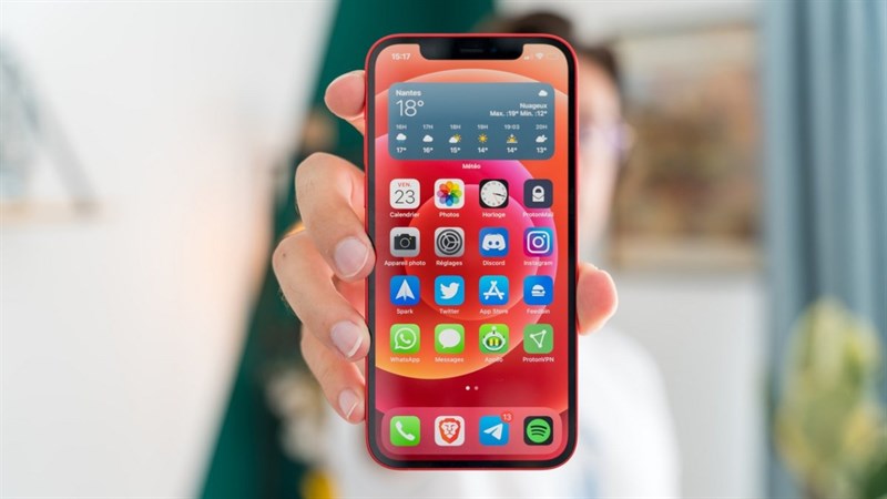 iPhone 12 iPhone 12