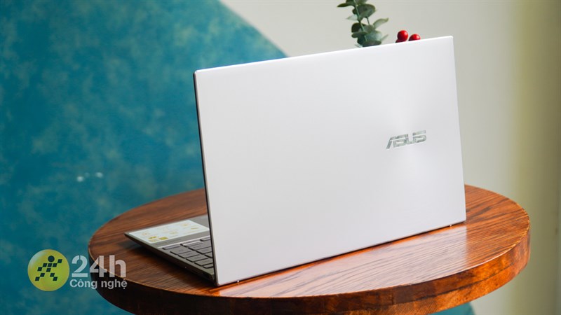 Với cá nhân mình, ASUS ZenBook 14 UX425EA là một sản phẩm đáng mua.