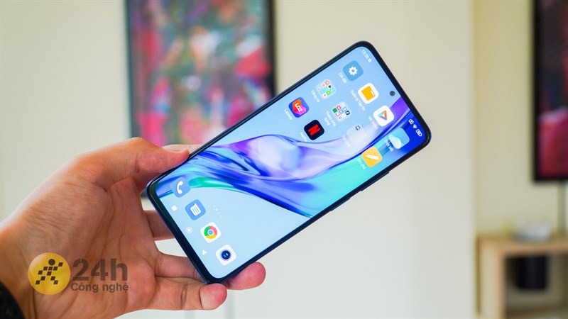 Xiaomi Redmi Note 11 Pro 5G gây ấn tượng với màn hình độ phân giải cao.