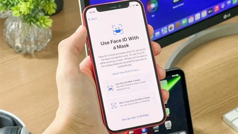 iOS 15.4 hỗ trợ mở khóa FaceID khi người dùng đeo khẩu trang.