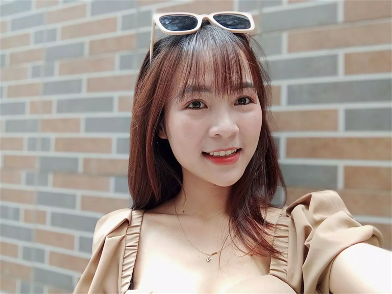 Ảnh selfie của Xiaomi Redmi 10. Ảnh selfie của Xiaomi Redmi 10.