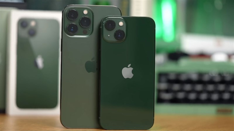 Trên tay iPhone 13 Series phiên bản màu xanh lá