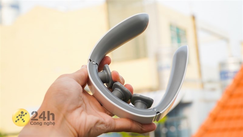 Kích thước nhỏ gọn giúp người dùng có thể mang máy massage đi bất kỳ đâu Kích thước nhỏ gọn giúp người dùng có thể mang máy massage đi bất kỳ đâu