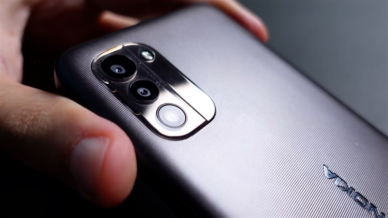 Cụm camera là điểm nhấn trên mặt lưng Nokia G11 Cụm camera là điểm nhấn trên mặt lưng Nokia G11