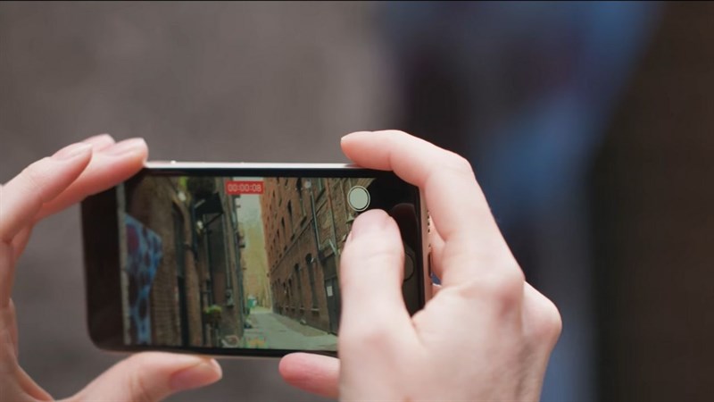 iPhone SE (2022) iPhone SE (2022)