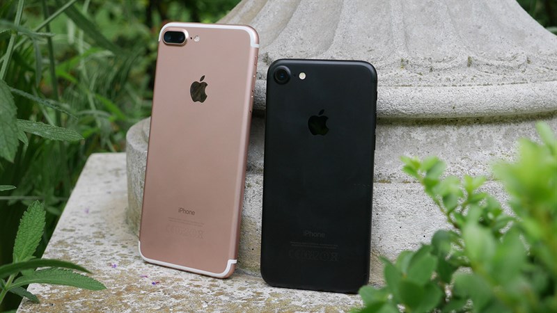iPhone 7/7 Plus vẫn được các cửa hàng bày bán iPhone 7/7 Plus vẫn được các cửa hàng bày bán