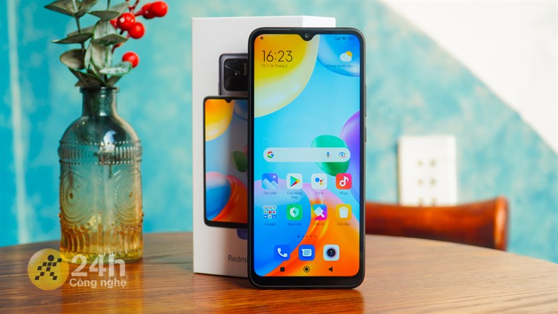 Màn hình Redmi 10C có thiết kế giọt nước