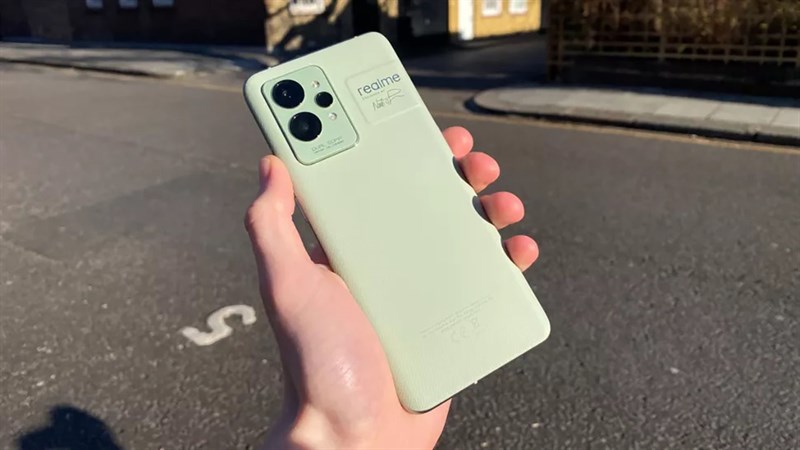 Realme GT 2 Pro ra mắt H2