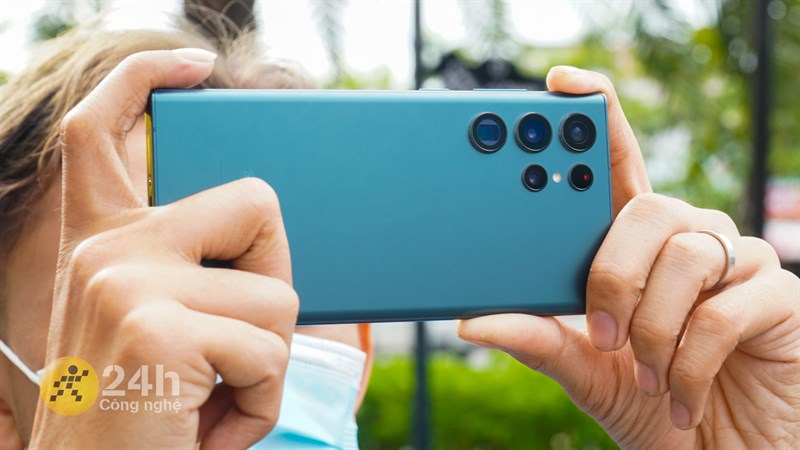 Galaxy S22 Ultra được thừa hưởng nhiều tính năng đặc trưng của dòng Galaxy Note Galaxy S22 Ultra được thừa hưởng nhiều tính năng đặc trưng của dòng Galaxy Note