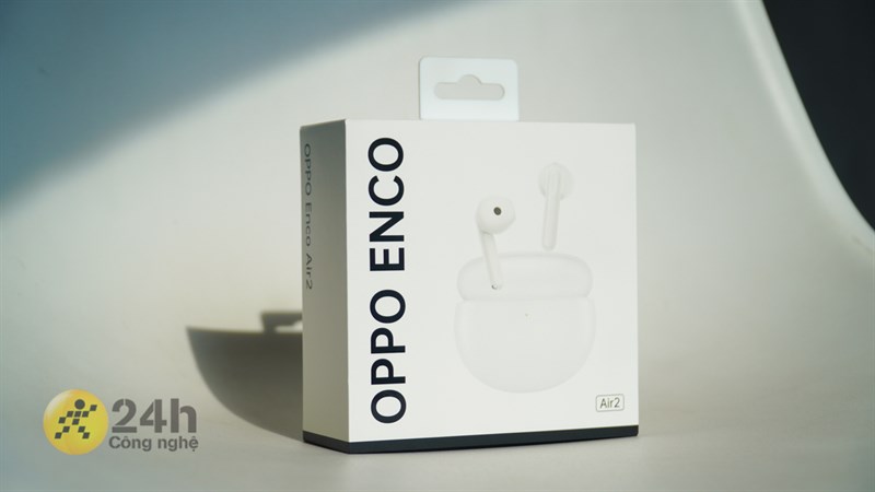 Thiết kế hộp đựng của OPPO Enco Air2 có phần 'nghiêm túc' với hai màu chủ đạo trắng và đen