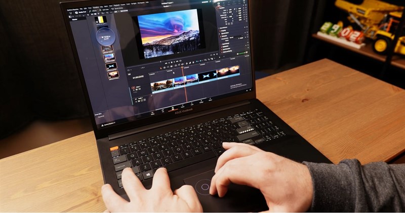 ASUS VivoBook Pro 16X OLED mang đến cho bạn thời lượng sử dụng lâu dài với pin 96 Wh
