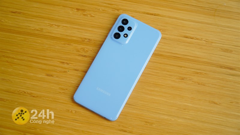 Trên tay Galaxy A23: Giá 5 triệu, chip Snapdragon 680, pin lớn Trên tay Galaxy A23: Giá 5 triệu, chip Snapdragon 680, pin lớn