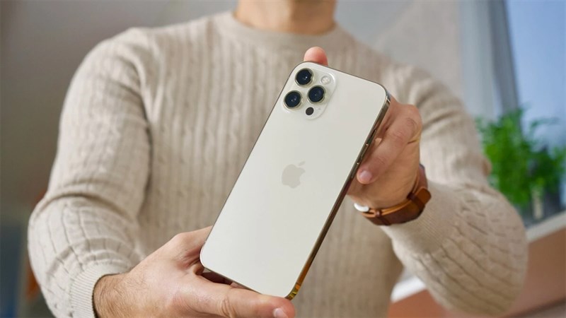 Xả hàng cuối tháng: Loạt iPhone siêu HOT giá sốc nhất từ trước tới nay