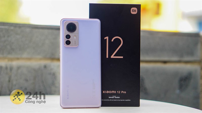 Mặc dù giá Xiaomi 12 Pro có hơi chát chút xíu nhưng số tiền ấy là hoàn toàn xứng đáng so với những gì mà chiếc điện thoại này mang lại.