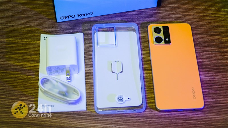 OPPO Reno7 4G OPPO Reno7 4G