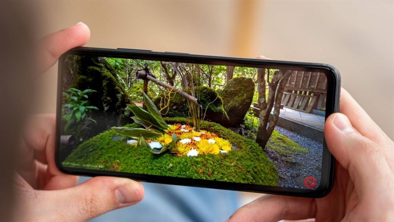 POCO M4 Pro 4G là điện thoại đầu tiên của dòng Poco M được trang bị màn hình OLED.