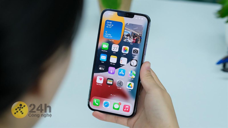 Mình lựa chọn iPhone 13 Pro Max cũng bởi vì kích thước màn hình 6.7 inch của chiếc điện thoại này. Mình lựa chọn iPhone 13 Pro Max cũng bởi vì kích thước màn hình 6.7 inch của chiếc điện thoại này.