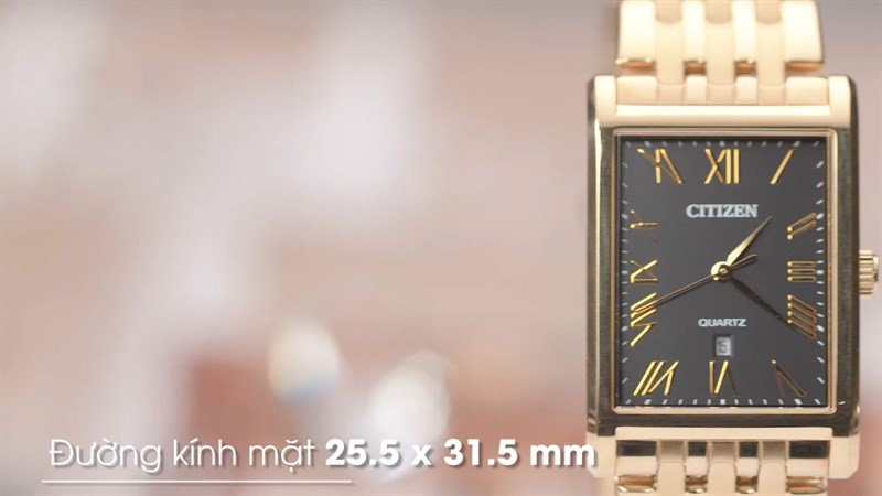 Citizen BH3002-54E có mặt vuông ấn tượng