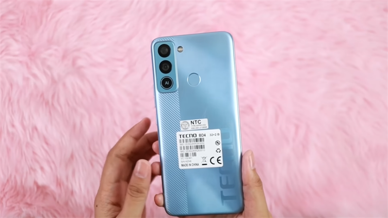 Tecno POP 5 LTE sở hữu phần mặt lưng mạnh mẽ và khá ấn tượng. Nguồn: Liz Tech.