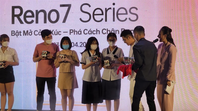 Những bạn trẻ may mắn trúng giải Những bạn trẻ may mắn trúng giải