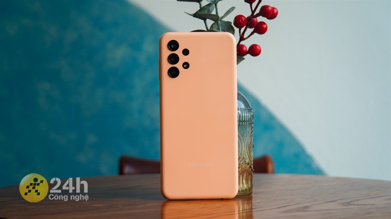Giảm đến 600K mừng Đại lễ, sắm liền Galaxy A12 và A13 có pin 5.000 mAh Giảm đến 600K mừng Đại lễ, sắm liền Galaxy A12 và A13 có pin 5.000 mAh