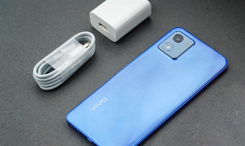 Vivo Y01 được trang bị viên pin 5.000 mAh cùng công suất sạc tối đa 10 W