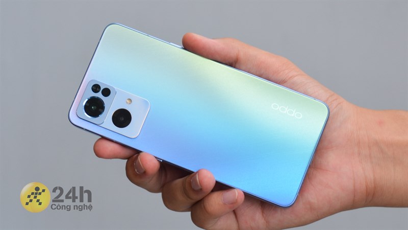 OPPO Reno7 Pro 5G có mức độ hoàn thiện cực kỳ cao