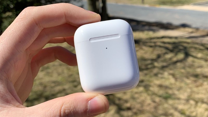 Airpods 2 đang có mức giá rất tốt tại Thế Giới Di Động