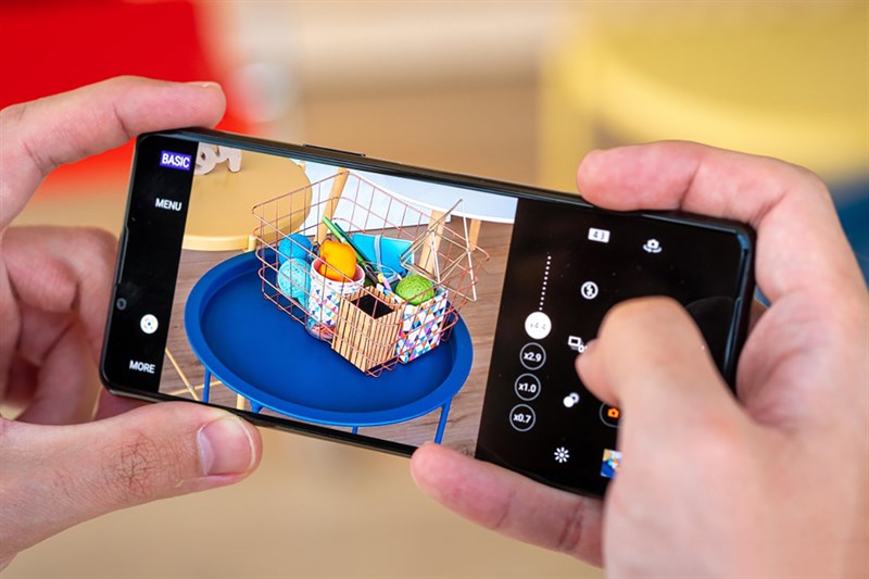 Bạn có hài lòng với Camera Xperia 5 V đều có độ phân giải 12 MB? Bạn có hài lòng với Camera Xperia 5 V đều có độ phân giải 12 MB?