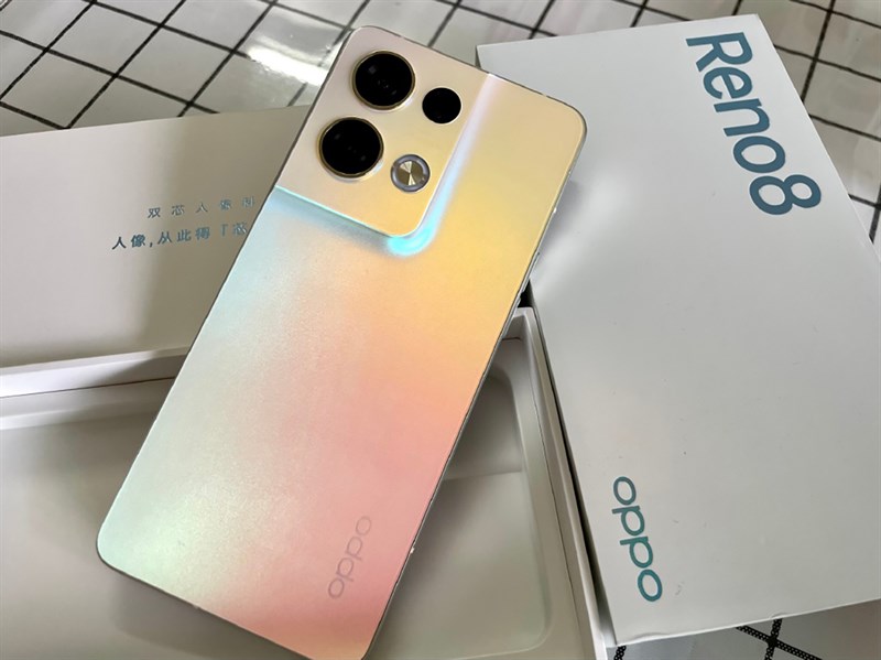 OPPO Reno8 Series lộ diện hình ảnh thực tế và cấu hình trước thềm ra mắt