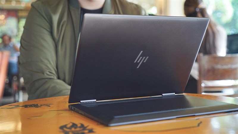 Laptop HP Envy x360 Convert 13 ay1056AU giảm sốc đến 4.5 triệu đồng Laptop HP Envy x360 Convert 13 ay1056AU giảm sốc đến 4.5 triệu đồng