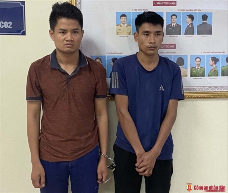 Đối tượng Mai Thanh Tùng và Vũ Văn Tiến tại trụ sở Cục Cảnh sát hình sự. Đối tượng Mai Thanh Tùng và Vũ Văn Tiến tại trụ sở Cục Cảnh sát hình sự.