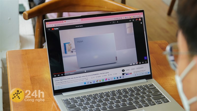 Các hình ảnh, video chiếu trên màn hình Lenovo Yoga Slim 7 Pro 14IHU5 đều mang lại độ chi tiết cao.
