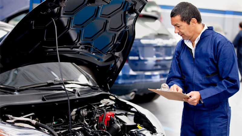 Xe điện lược bỏ một số chi tiết so với xe chạy xăng thông thường. Xe điện lược bỏ một số chi tiết so với xe chạy xăng thông thường.