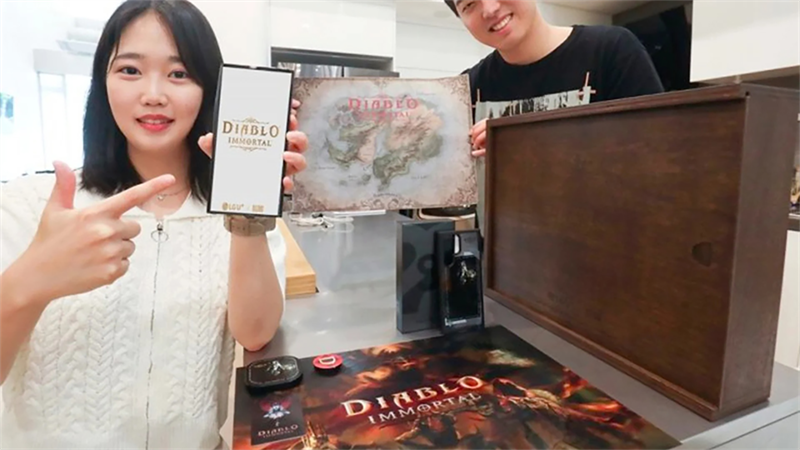 Samsung Galaxy S22 Diablo Immortal Edtion cùng bộ phụ kiện đầy hấp dẫn Samsung Galaxy S22 Diablo Immortal Edtion cùng bộ phụ kiện đầy hấp dẫn