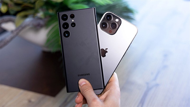 Samsung sử dụng hình ảnh iPhone để quảng cáo Samsung sử dụng hình ảnh iPhone để quảng cáo