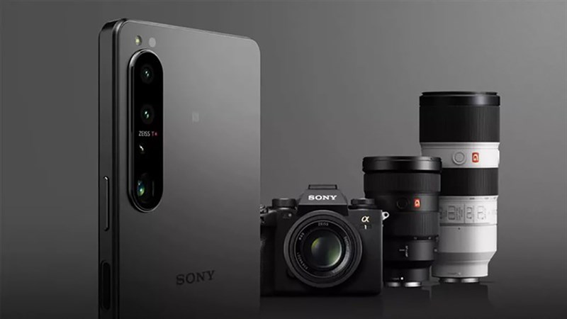 Smartphone Sony và camera DSRL 